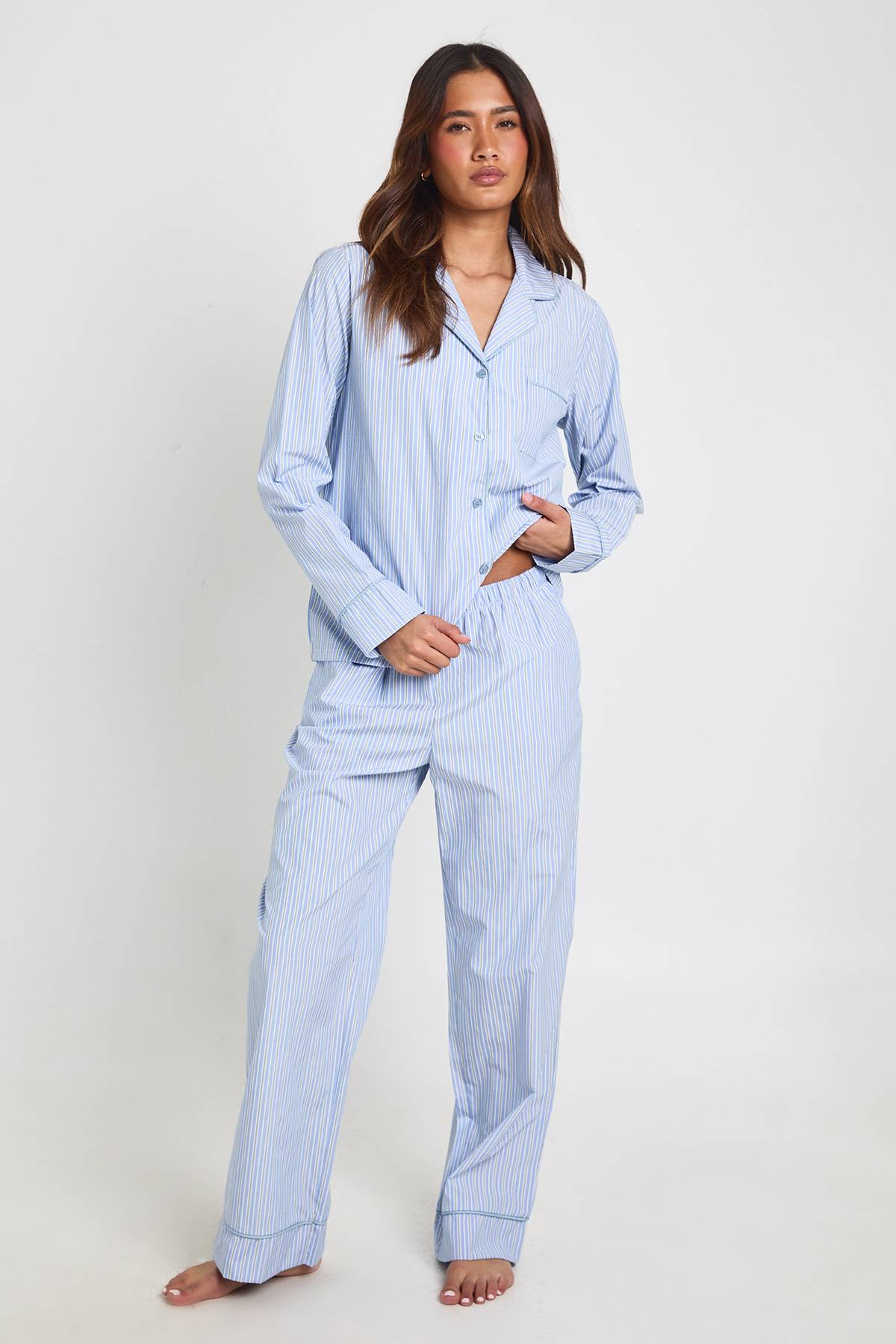 boohoo Ensemble De Pyjama Chemise À Manches Longues Et Pantalon En Popeline De Coton À Fines Rayures
