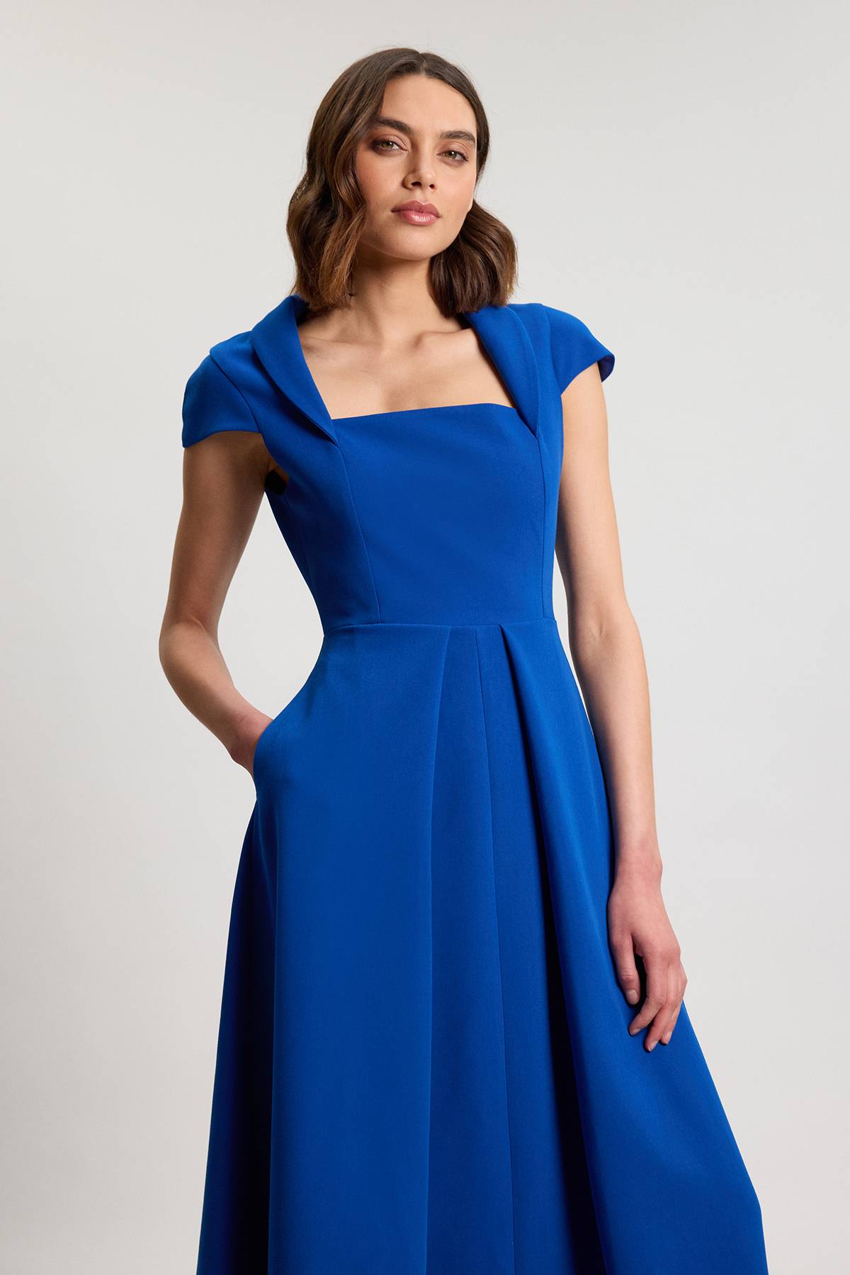 KarenMillen Robe Maxi Ajustée À Encolure Carrée Et Jupe Ample