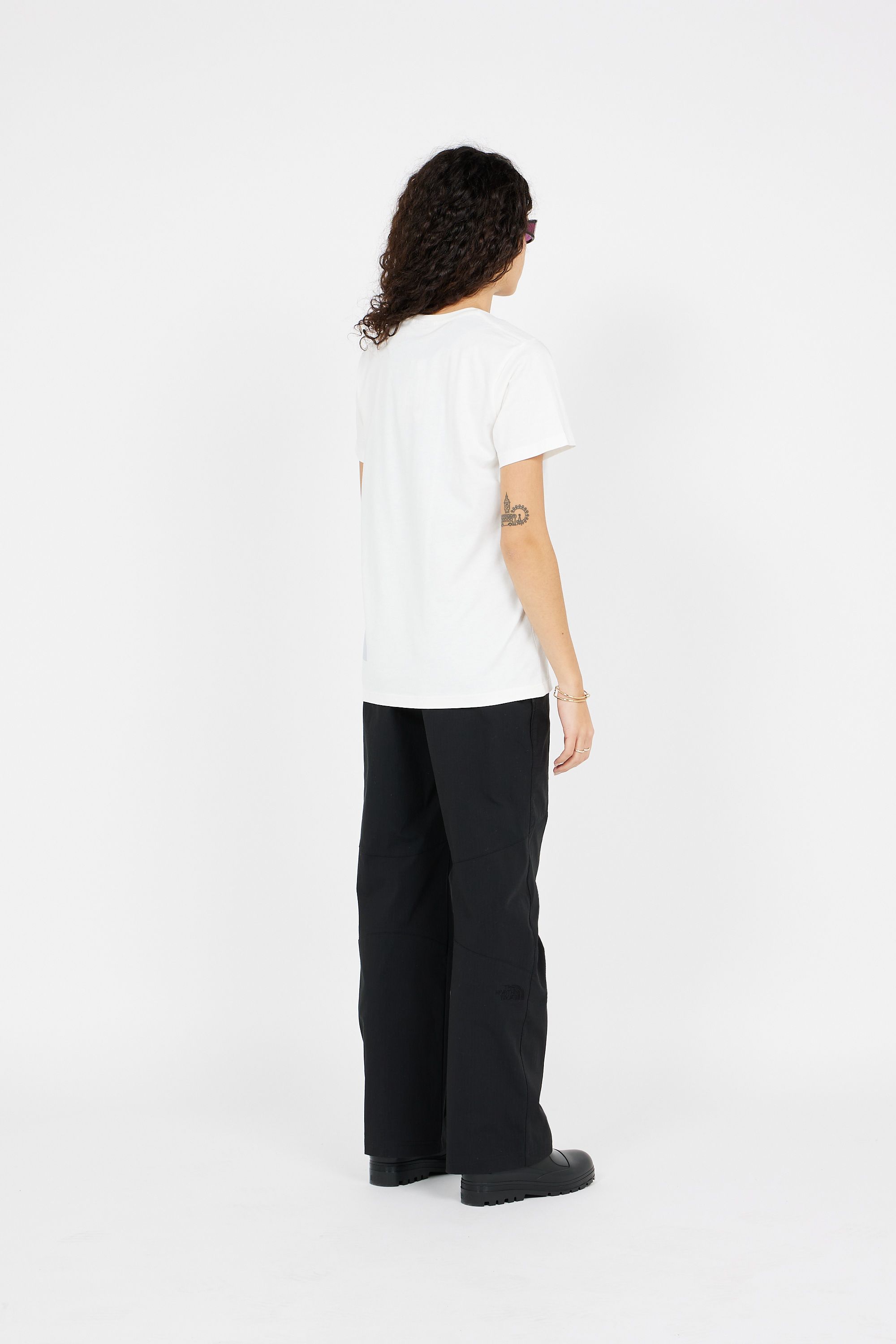 THE NORTH FACE t-shirt W BLOWN UP LOGO S/S TEE Blanc
