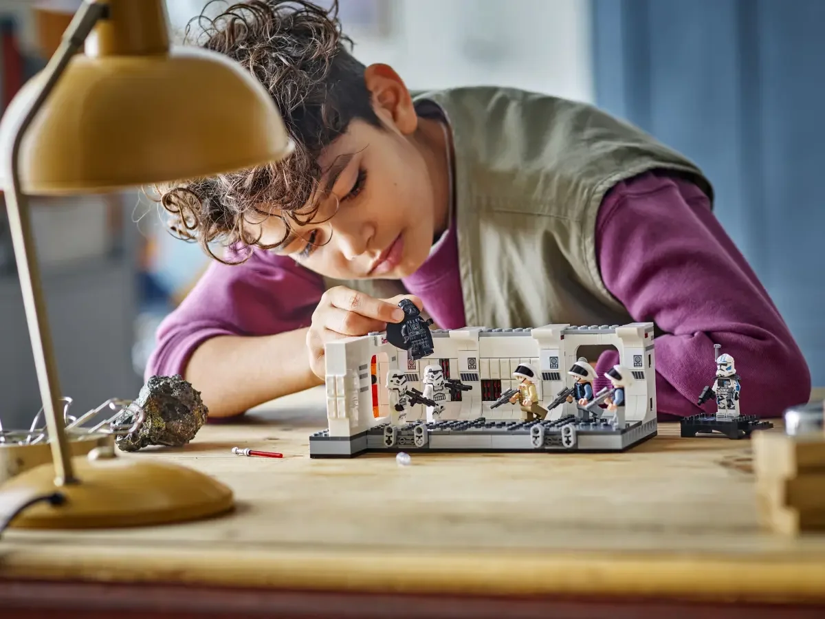 LEGO Star Wars - Overtagelsen af Tantive IV™ (75387)