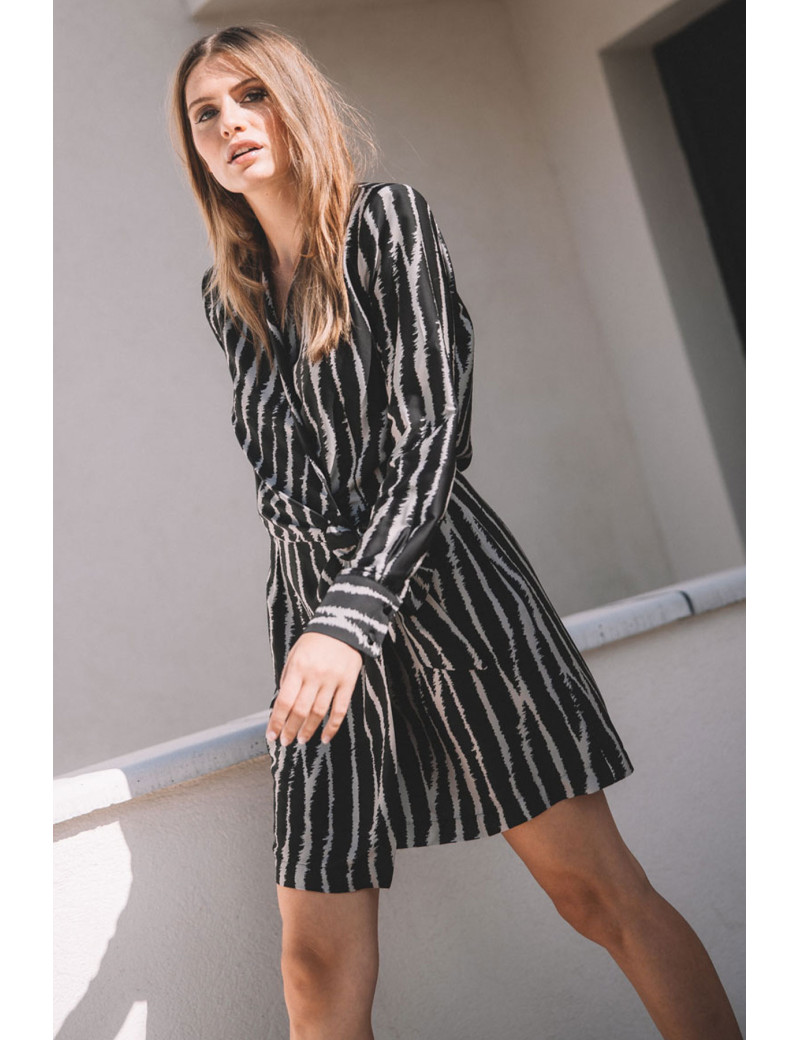 IMPERIAL ROBE LONGUE STYLE BLAZER NOIR BEIGE