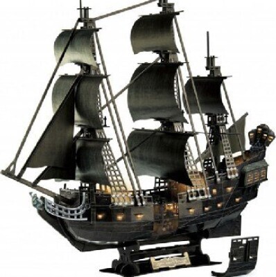 Revell 3D Puzzle - Black Pearl Med Led - 293 Brikker - 68 CM