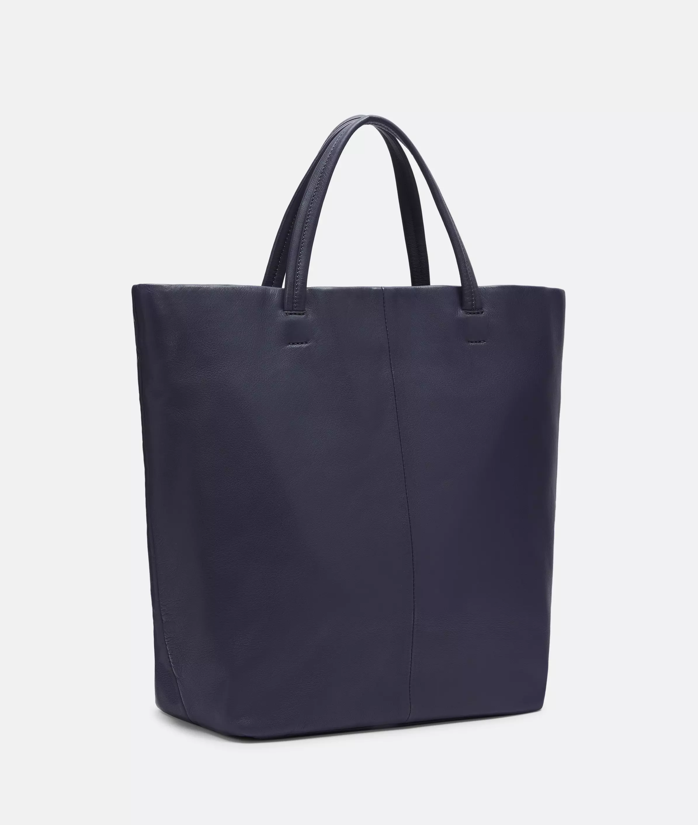 Tote Spacious shopper made from soft sheepskin