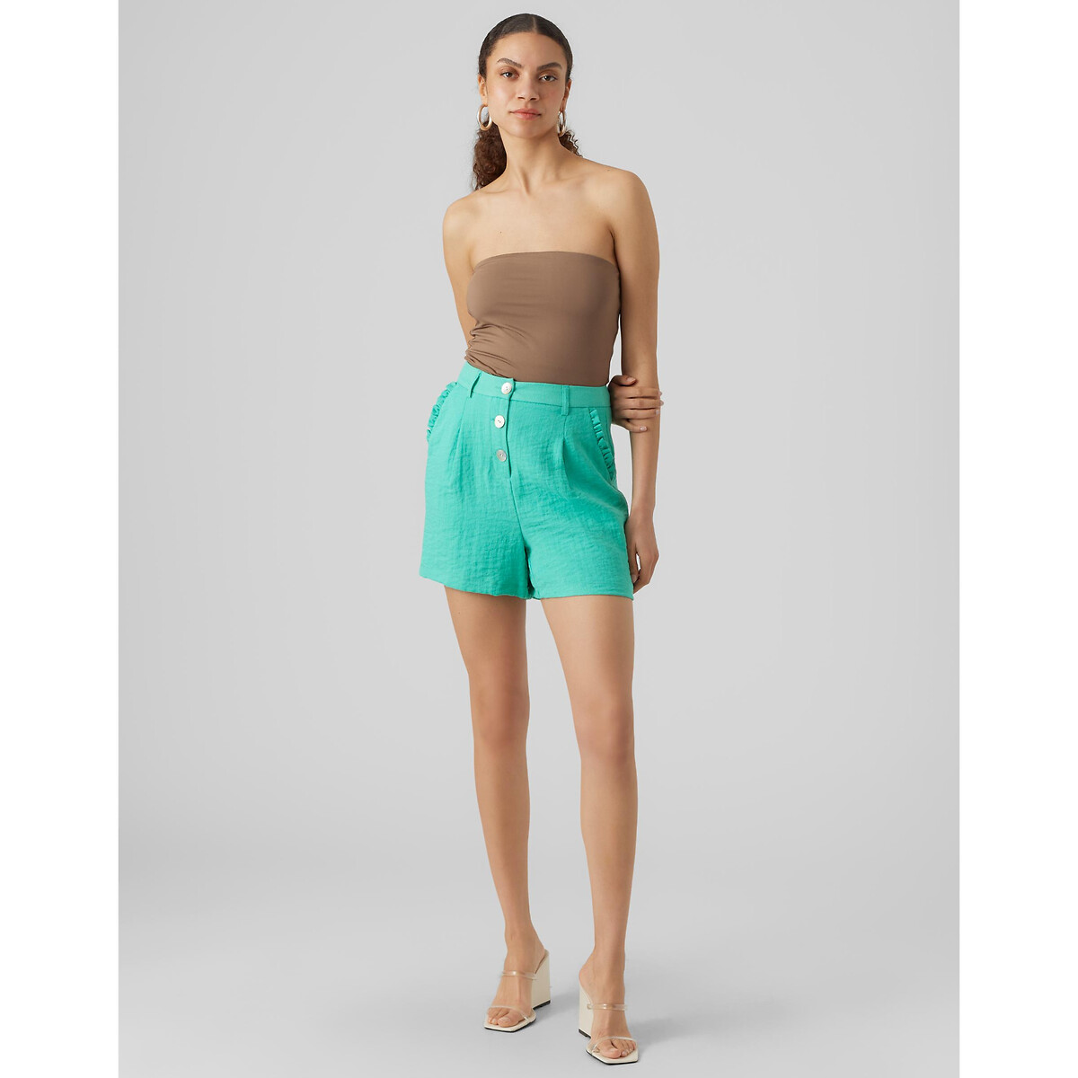 VERO MODA<br>Shorts com botões