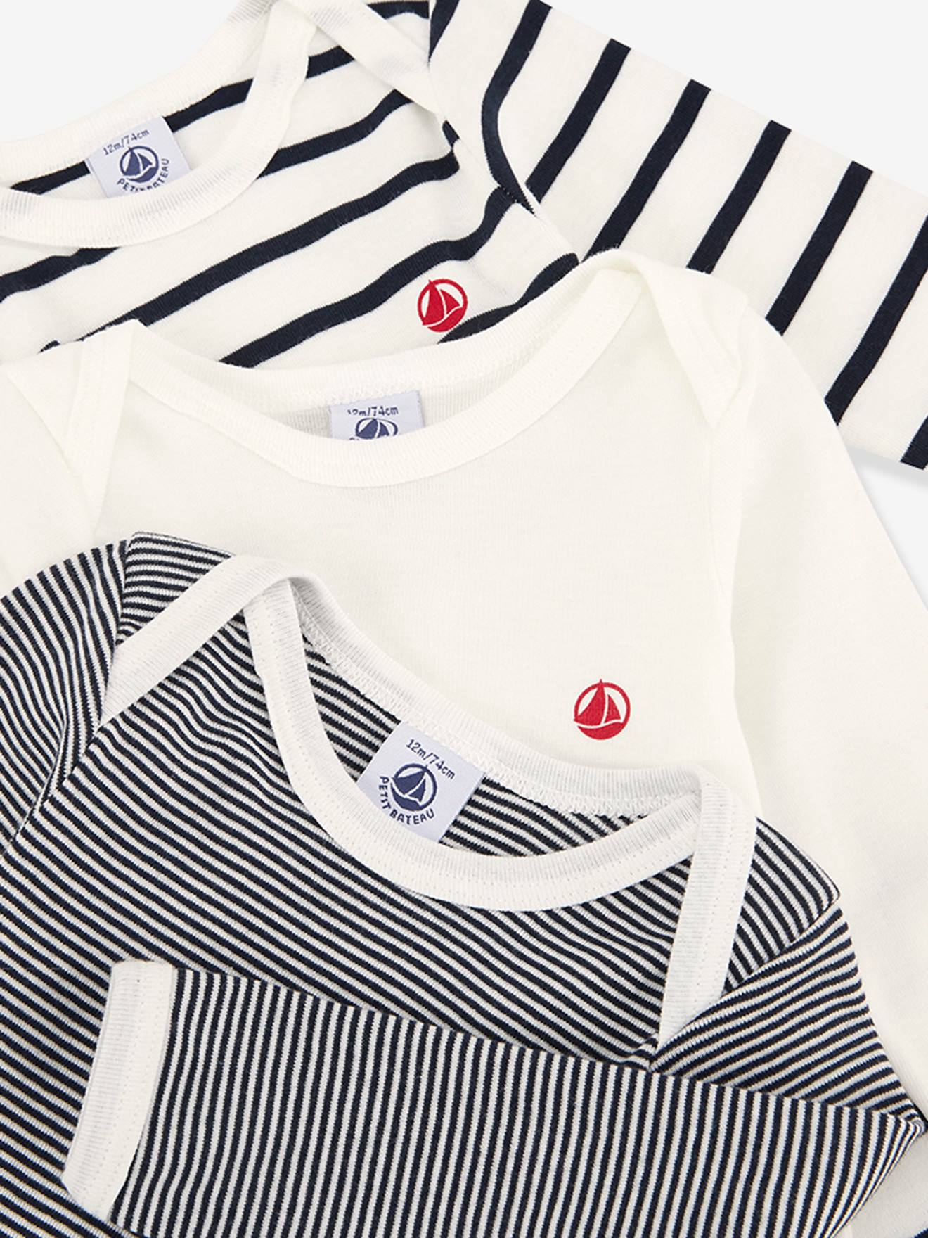 Lote de 3 bodies brancos de manga comprida da PETIT BATEAU