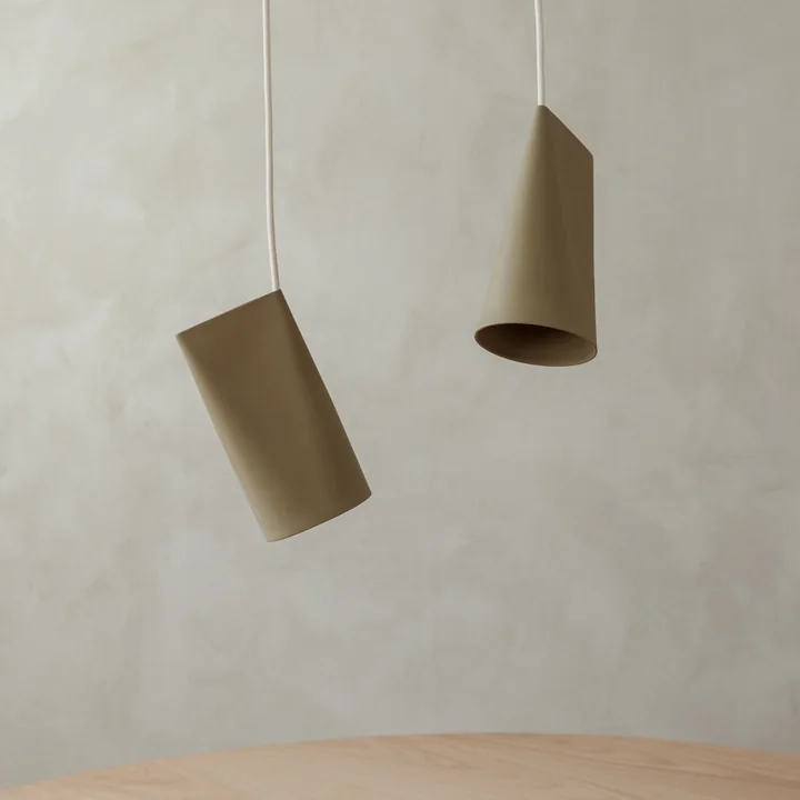 Moebe - Ceramic Pendelleuchte, Narrow, hellgrau