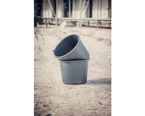 Ronde zwarte PE bouwemmer met haakbeugel, Ø 310 mm, 12 l