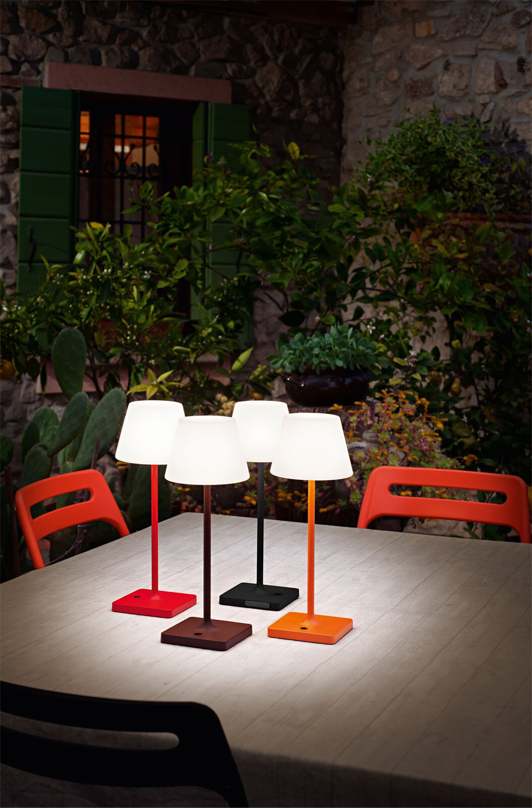 FABAS LUCE LED Akku Tischlampe ADAM rot