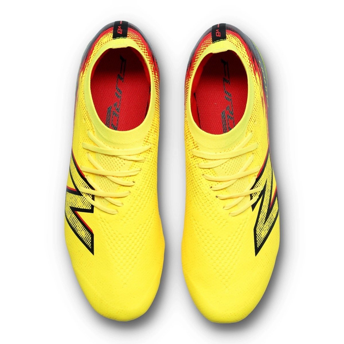 Chuteira New Balance Furon Pro FG V8