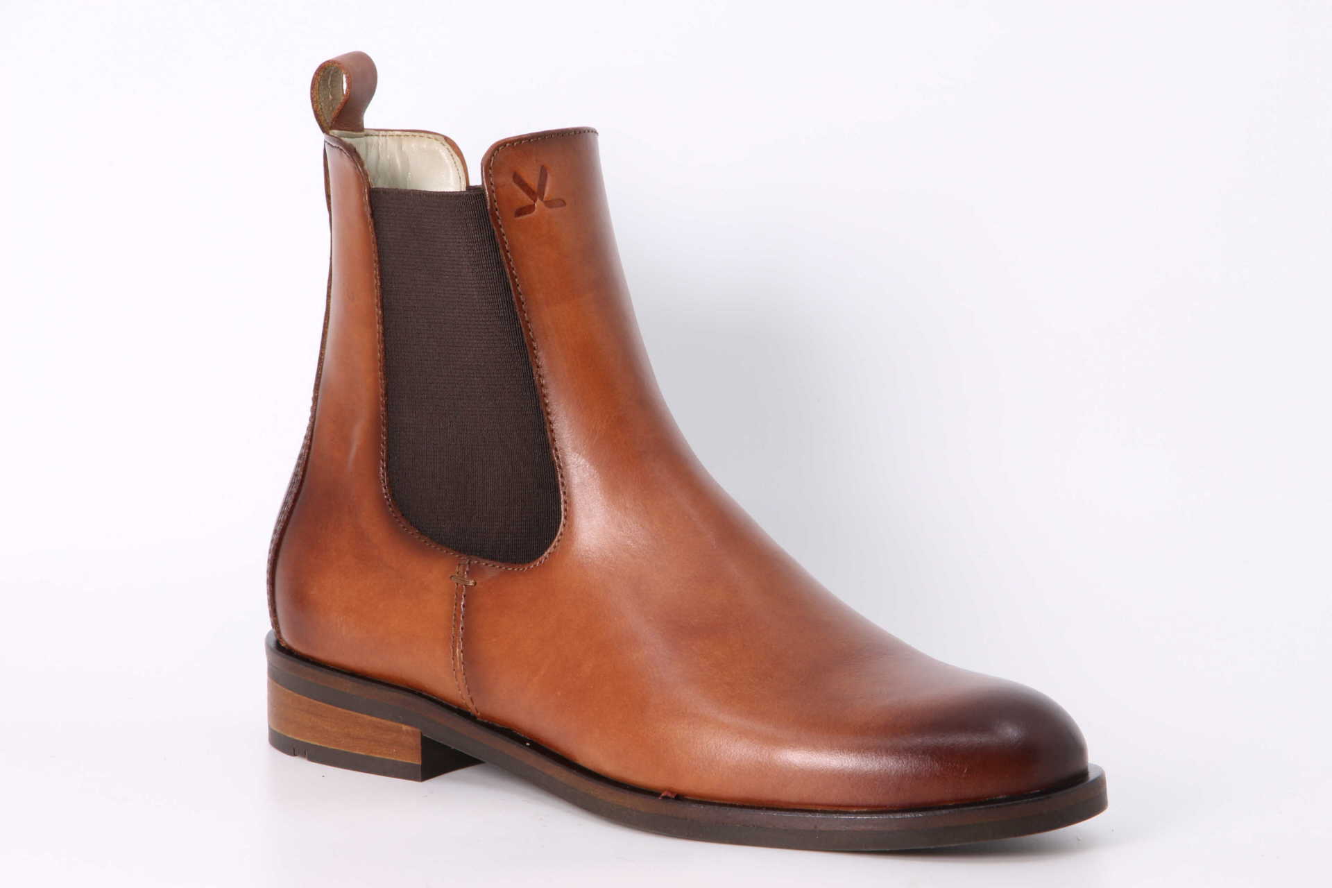 Lloyd Dara 315 hazelnut