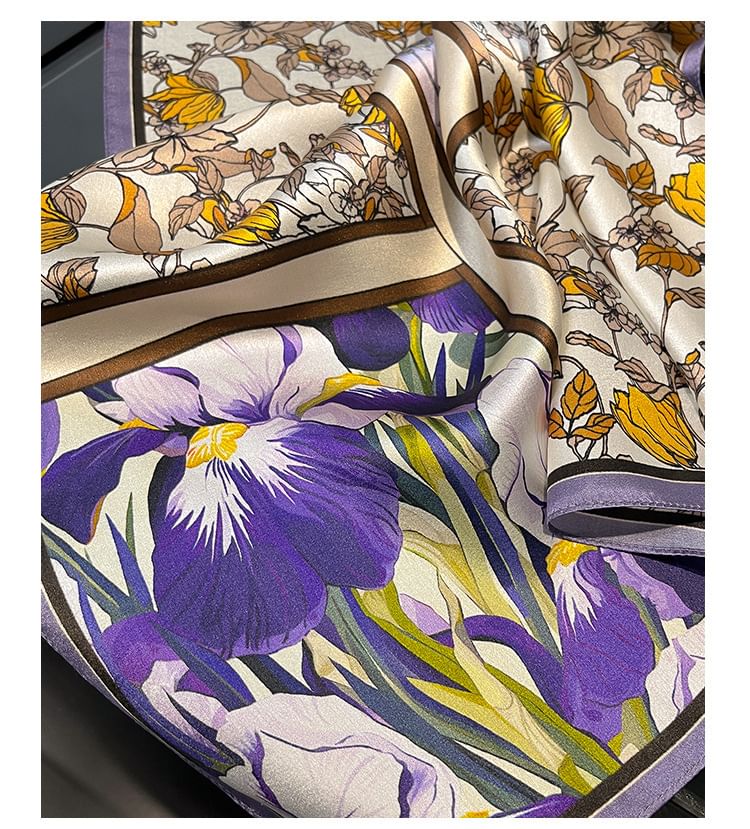 Frior - Bloemen zijden sjaal