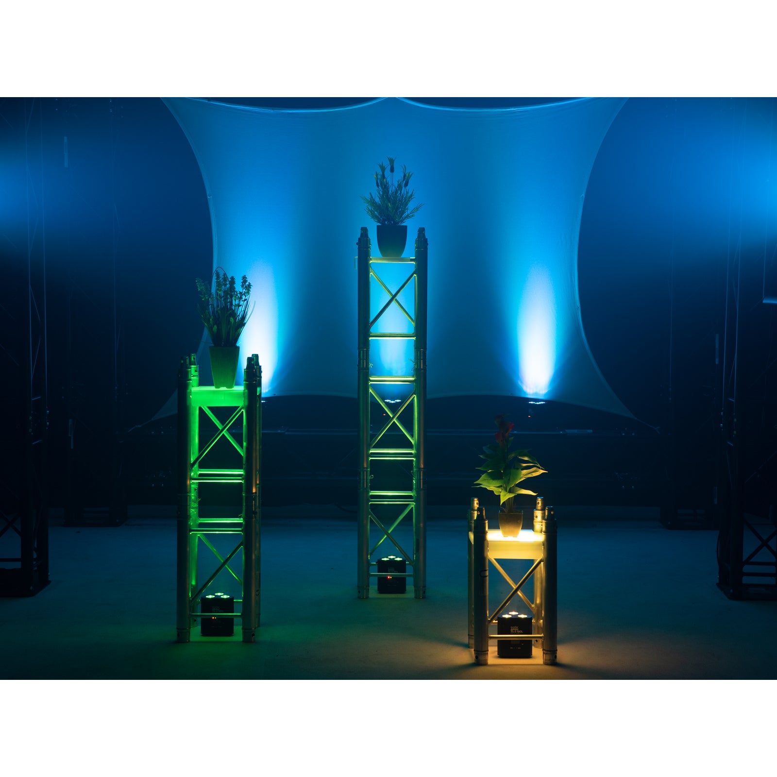 Eurolite Akku TL-3 QCL RGB+UV Trusslight