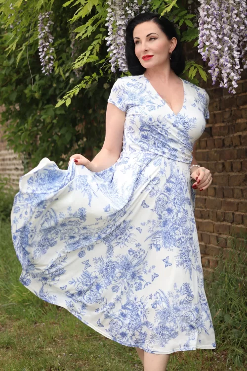 Vintage Chic for Topvintage Layla Floral swing jurk in wit en blauw