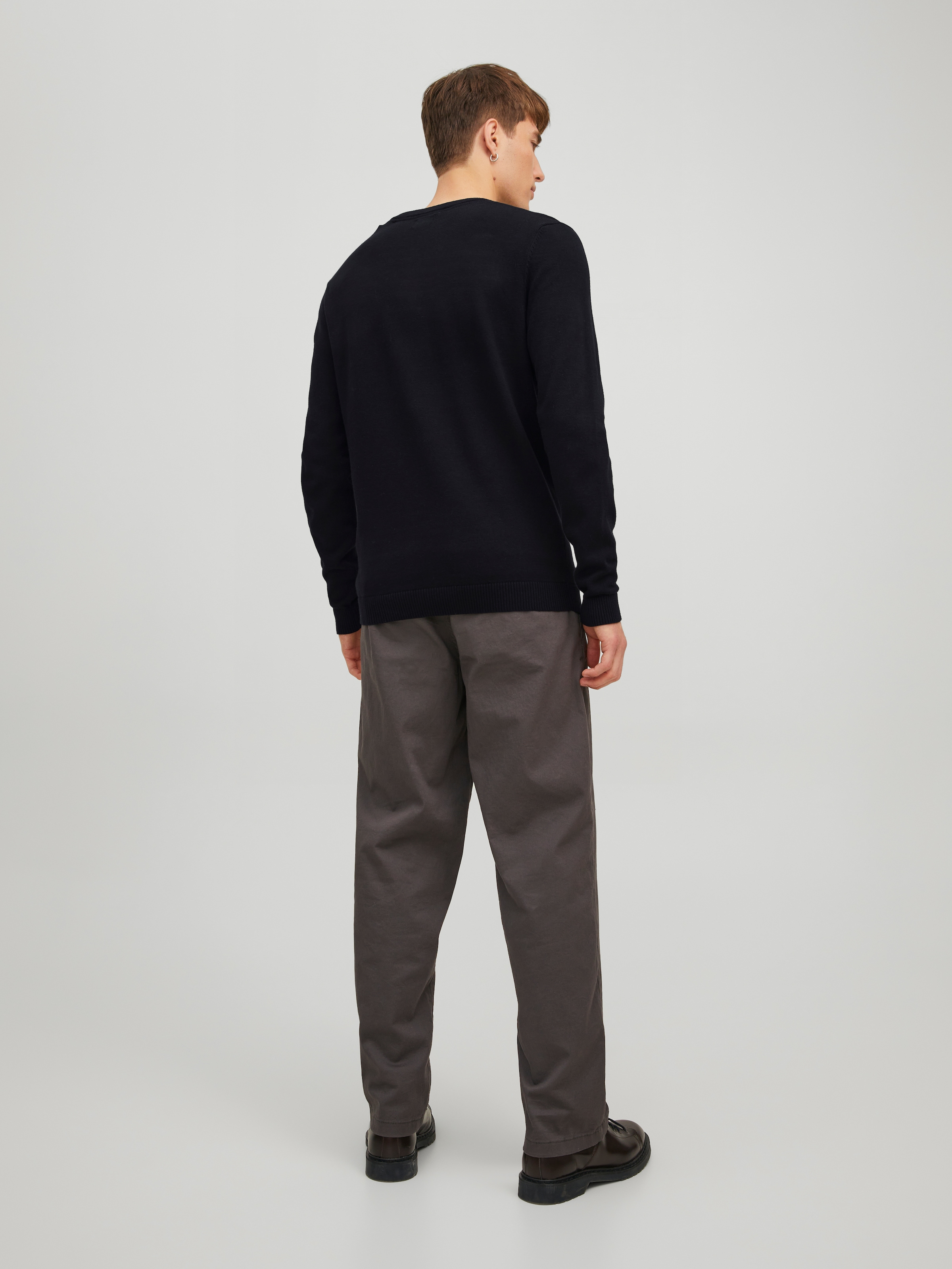 Jack & Jones V-Ausschnitt-Pullover »JJEBASIC mit V-Ausschnitt, ideal für Herbst und Alltag«, unifarben, modisch, slim fit, Baumwolle, V-Ausschnitt