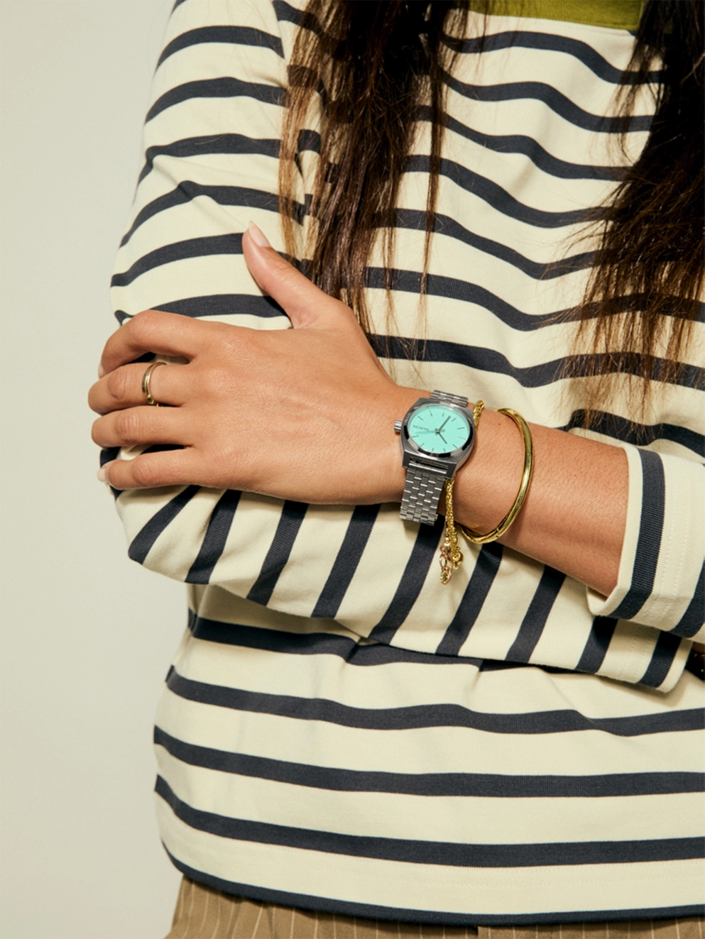 Nixon The Medium Time Teller Watch silver/turquoise