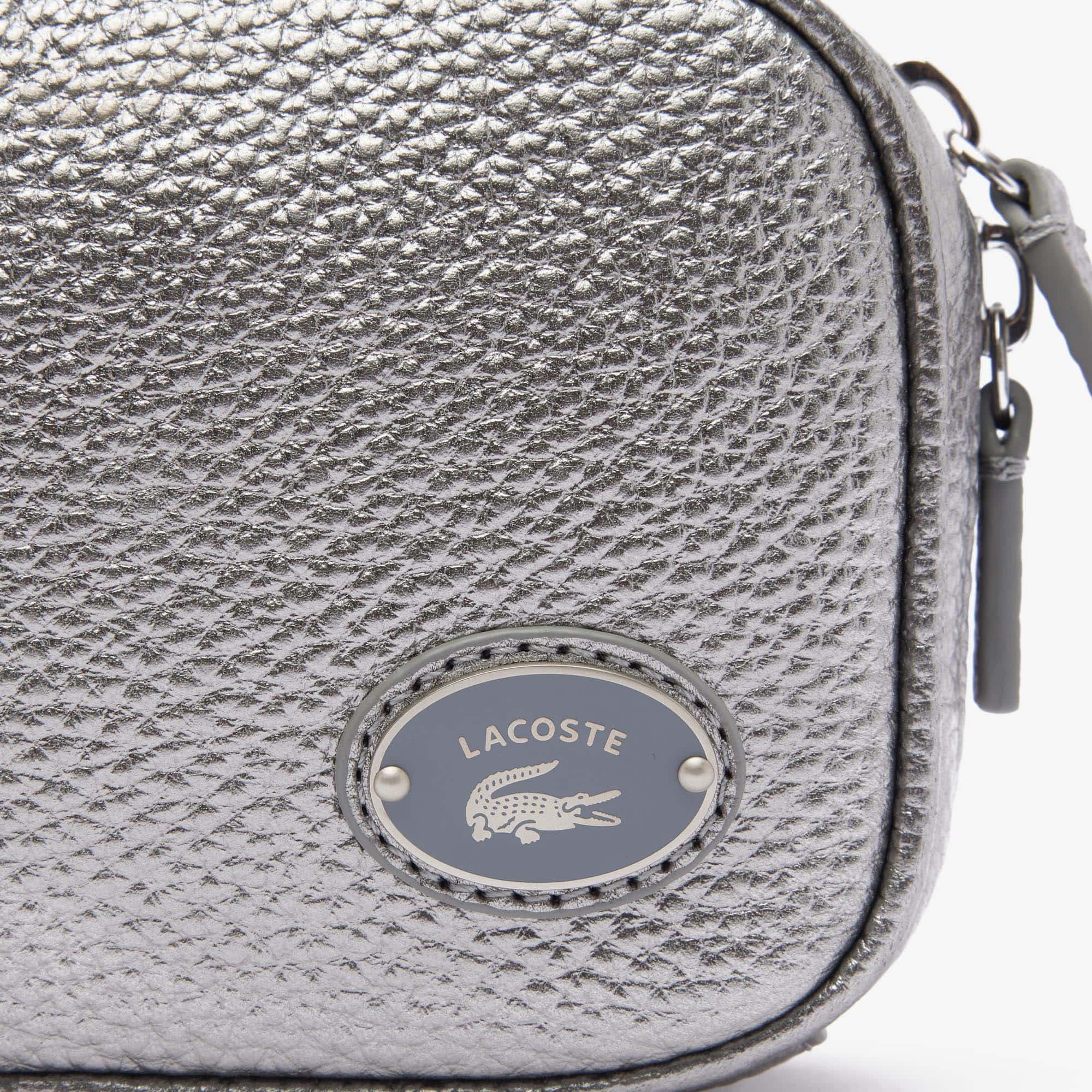 Sac carré bandoulière femme Lacoste en cuir grainé Sacs à bandoulière - Gris - Lacoste - Femme