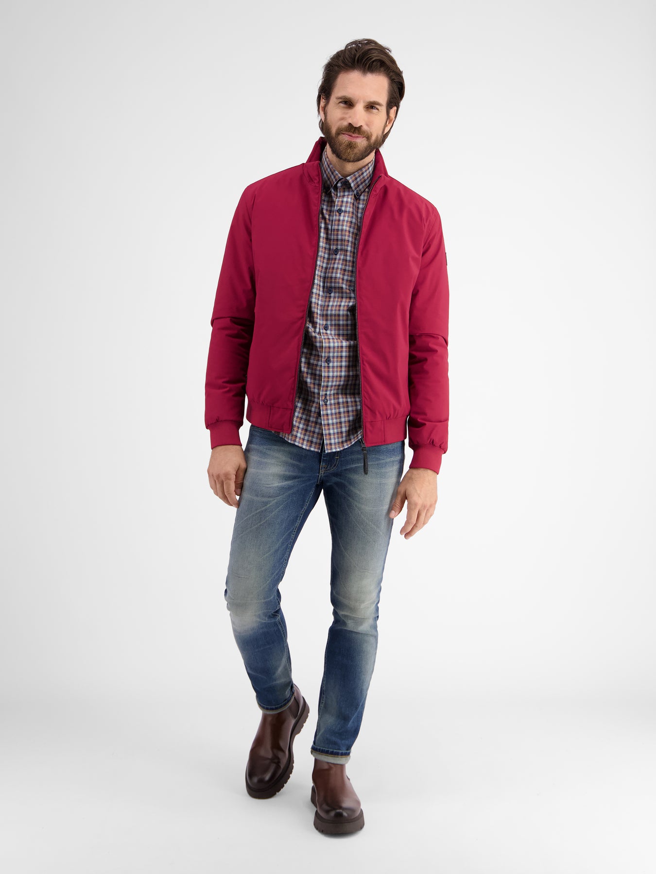 Kariertes Herrenhemd mit Button-down-Kragen