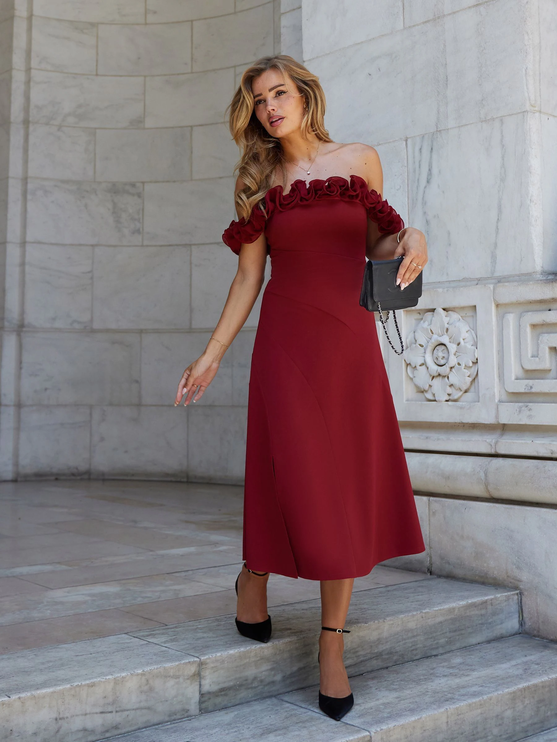 Bordeauxrood - Lipsy - Wijduitlopende Bardot-midi-jurk met ruches