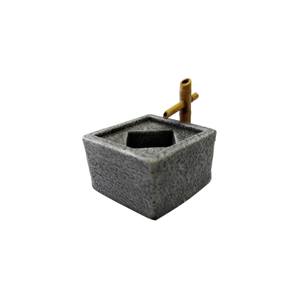 Ziterdes: Set of Stone Lanterns and Bamboo Fountains