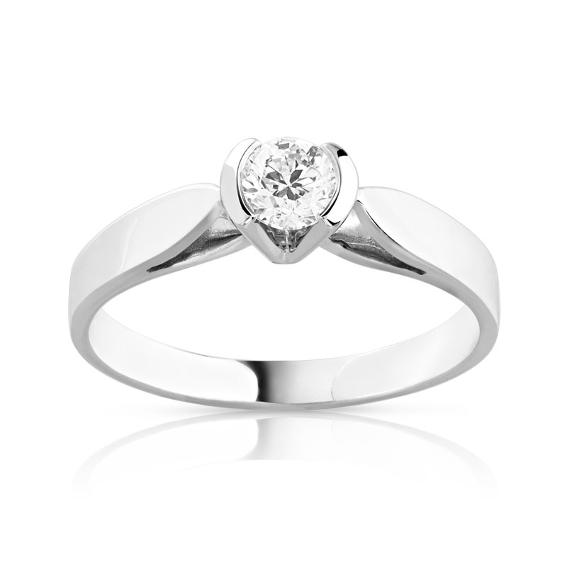 Bague solitaire or 750 blanc diamant 30/100e de carat