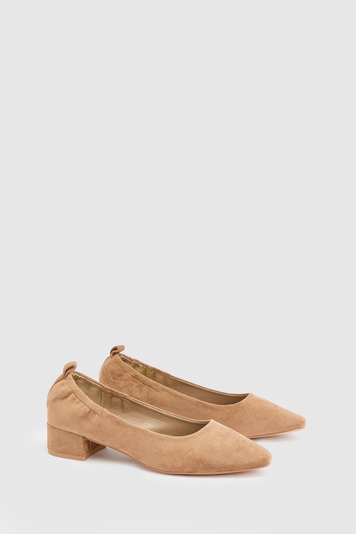 Wallis Ballerines Layla À Talon Bloc Bas En Synthétique Avec Dos Élastiqué