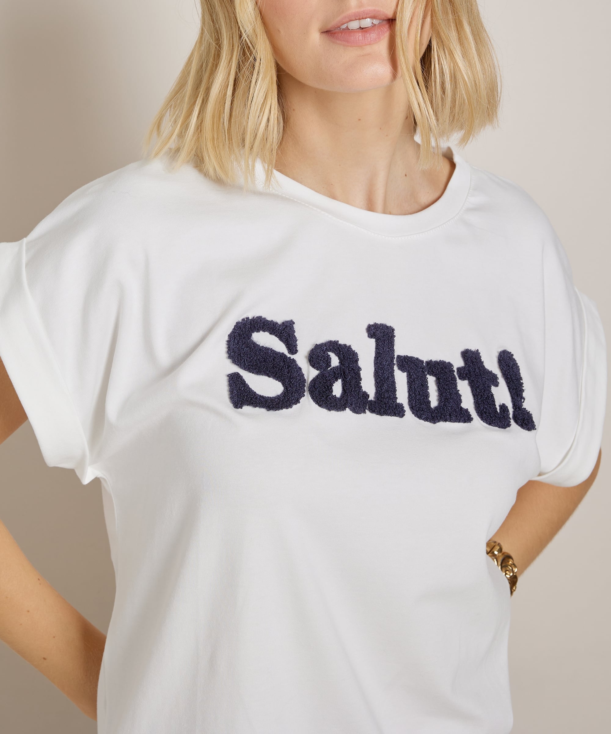 t-shirt salut
