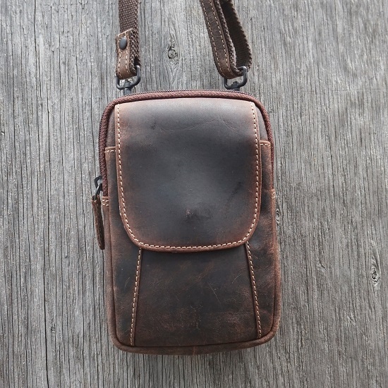 kleine Umhängetasche, Handytas .780 cognac