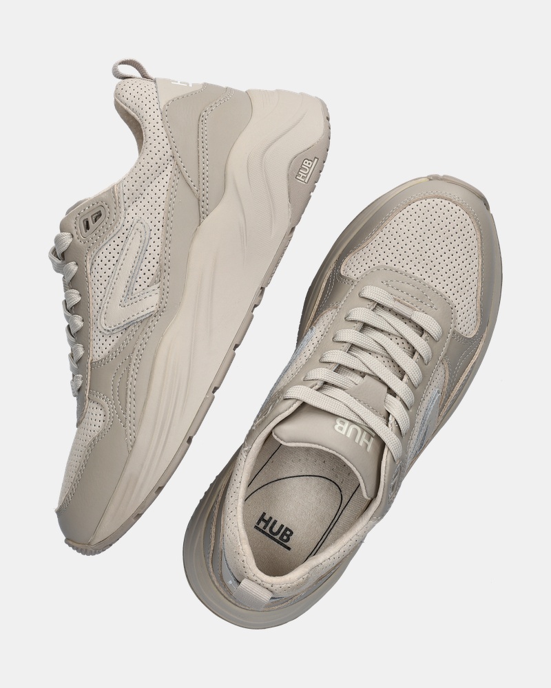 Hub Glide Dad Sneakers  - wit