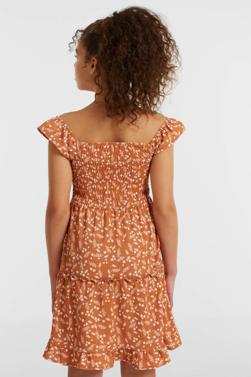 anytime crinkle jurk met all over print lichtbruin