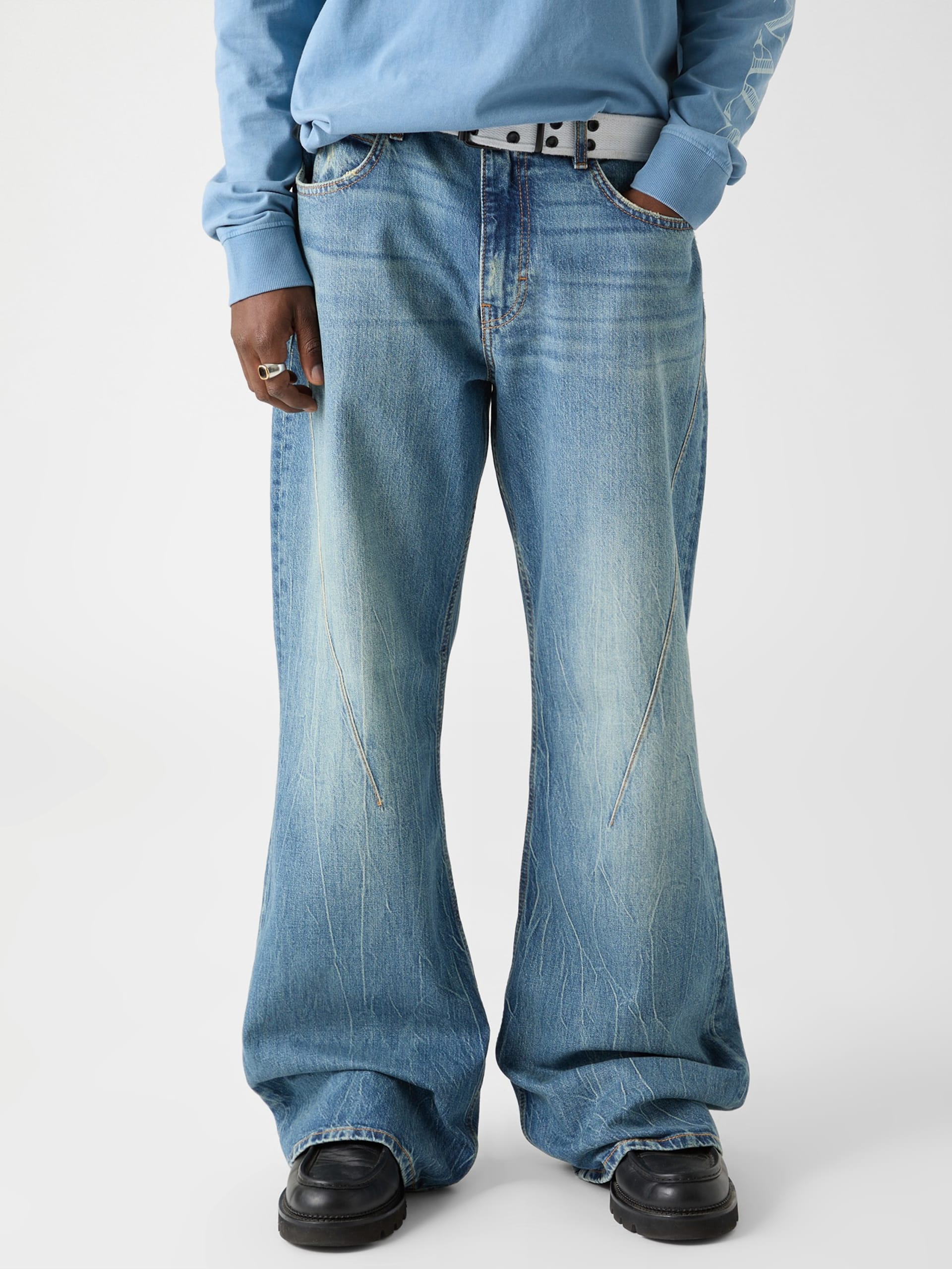 Calça jeans bootcut ecológica da GUESS Originals