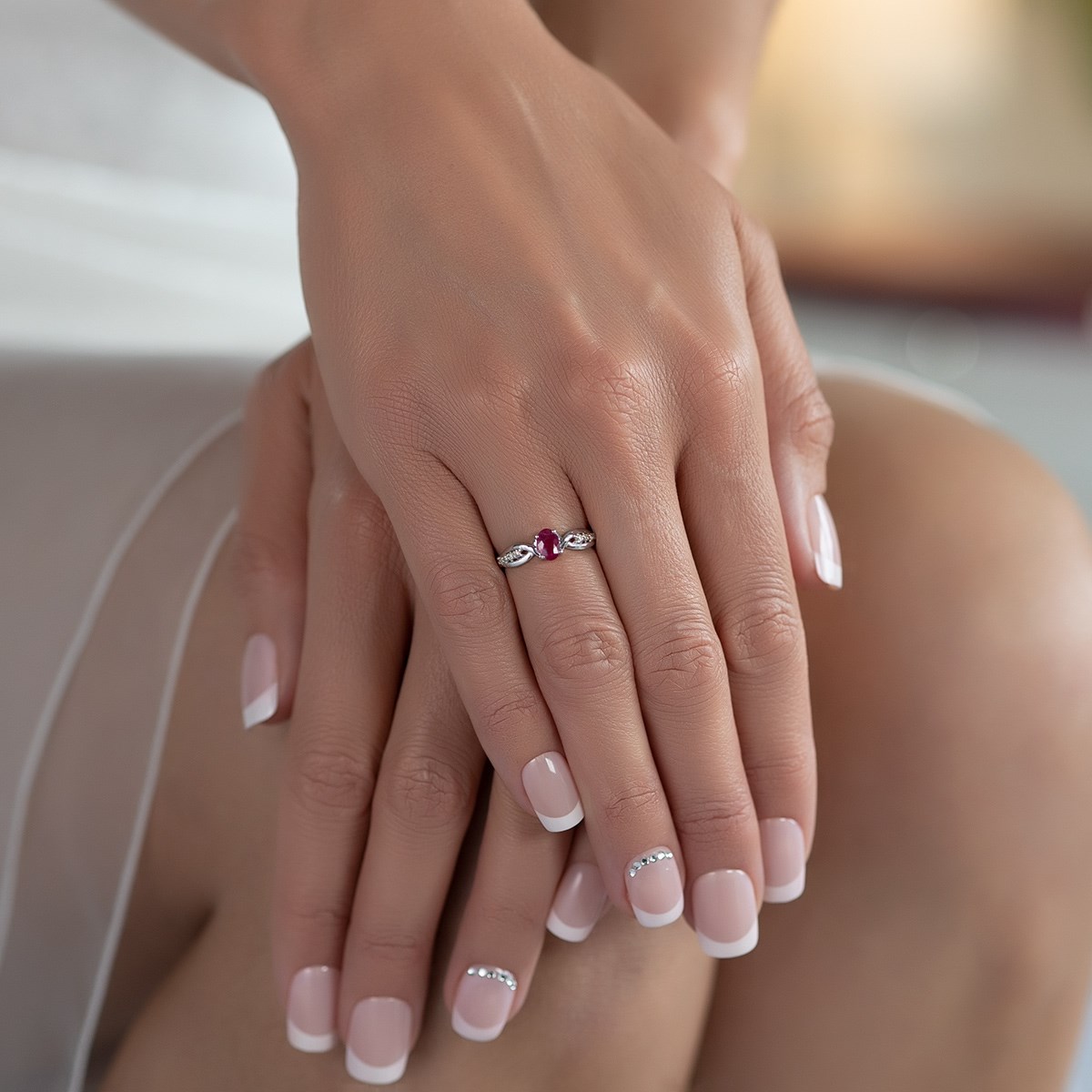 Bague rubis en argent 925 : un bijou précieux et raffiné | Aden Boutique