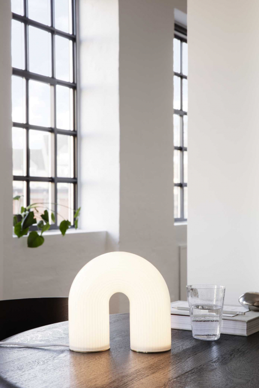 Ferm Living Vuelta tafellamp LED