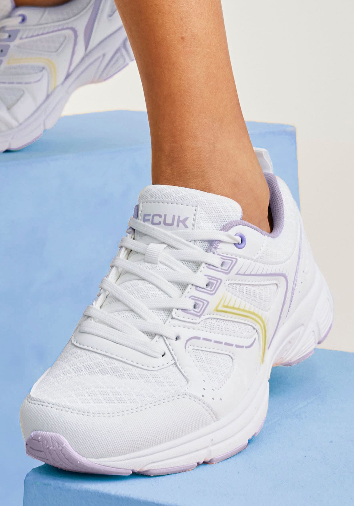 FCUK Sneaker  Freizeitschuh, Halbschuh mit ultraleichter flexibler Sohle VEGAN