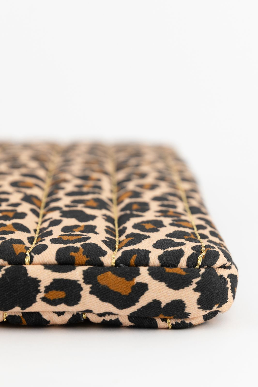 Bruine laptophoes met leopard print