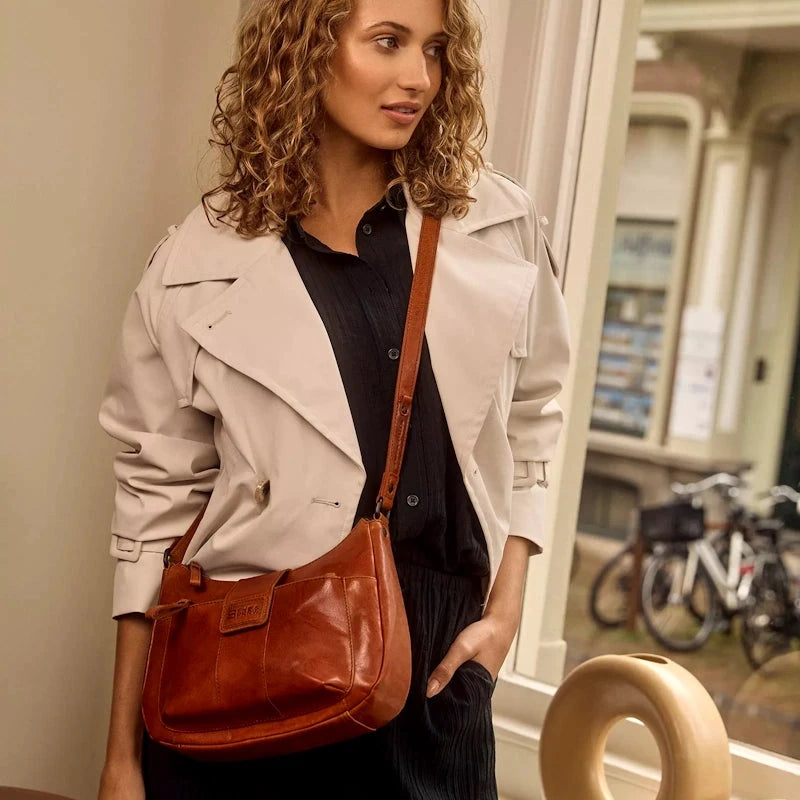 Spikes & Sparrow Bronco Crossbody Carlia Brandy