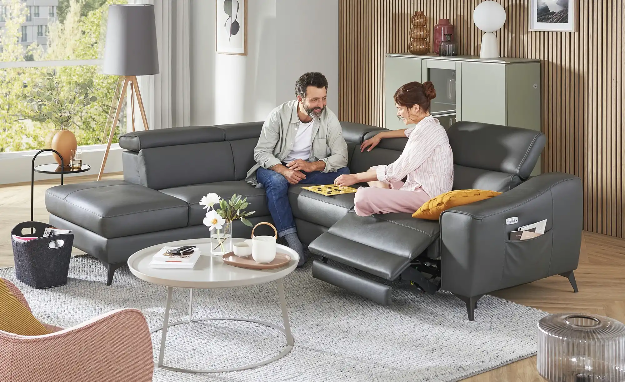 uno Ecksofa mit elektrischer Relaxfunktion Art