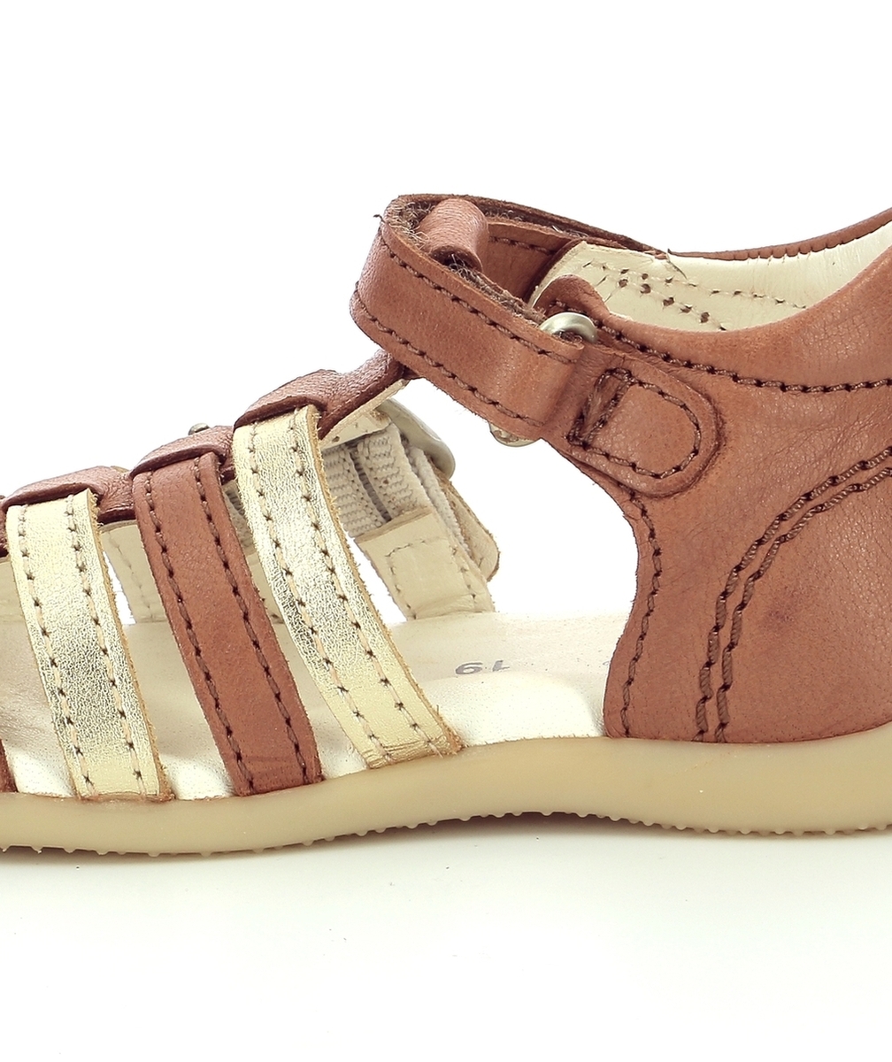 KICKERSSANDALES BÉBÉ FILLE BIGKRO CAMEL ET OR EN CUIR