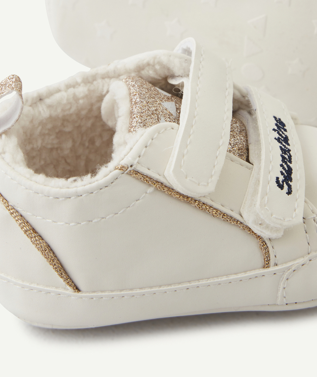 CHAUSSONS STYLE BASKETS BÉBÉ BLANCHE AVEC PAILLETTES
