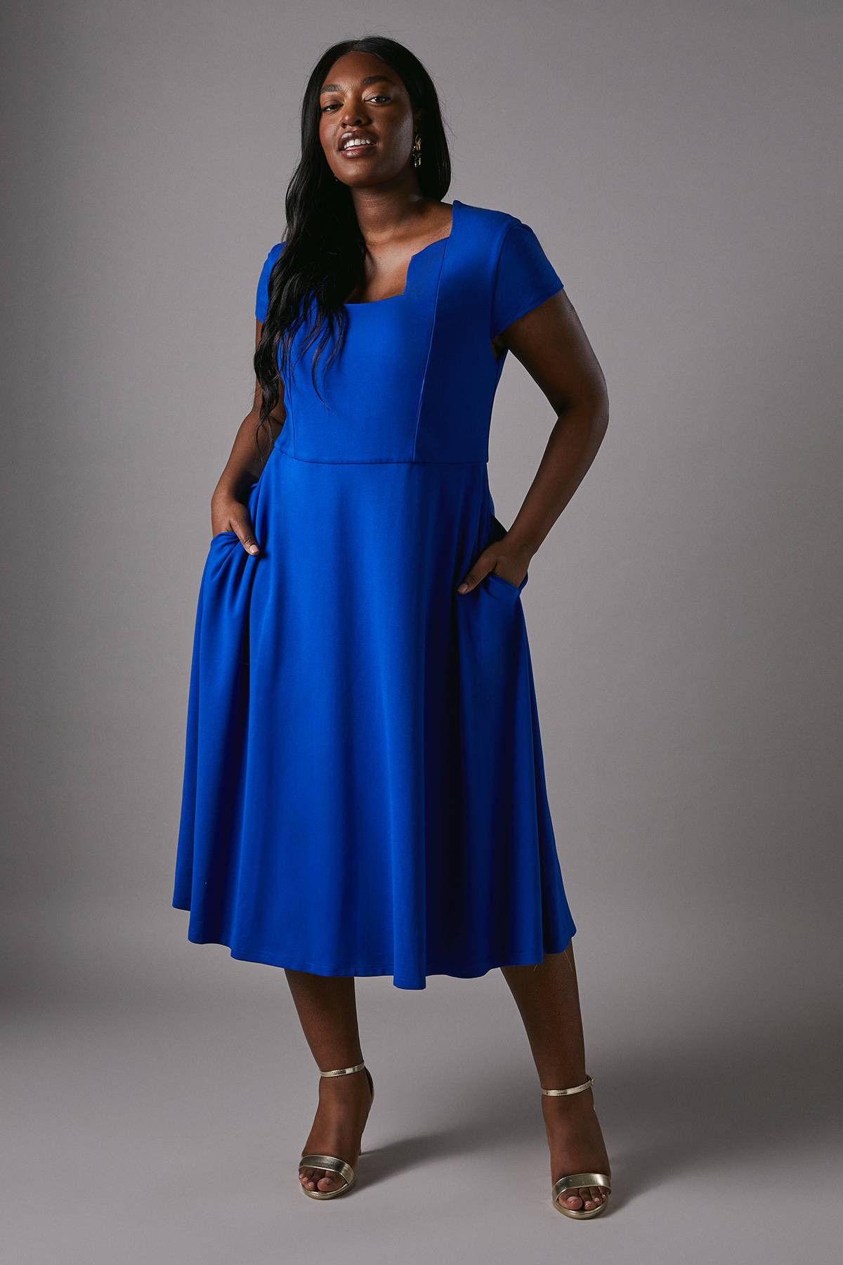 Coast Robe Midi Grande Taille Ponte à Encolure Carrée