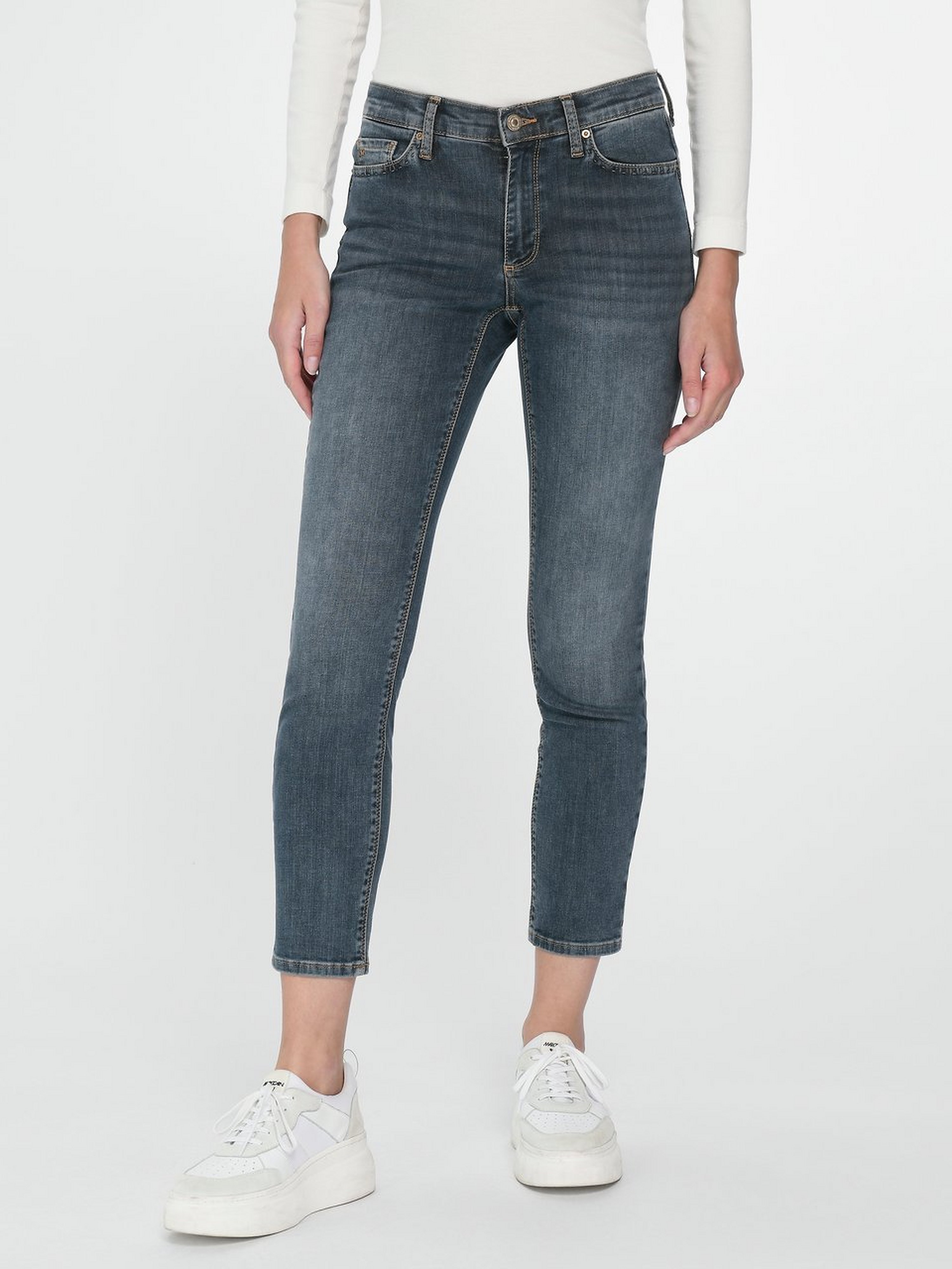 Knöchellange Jeans Modell Suzy