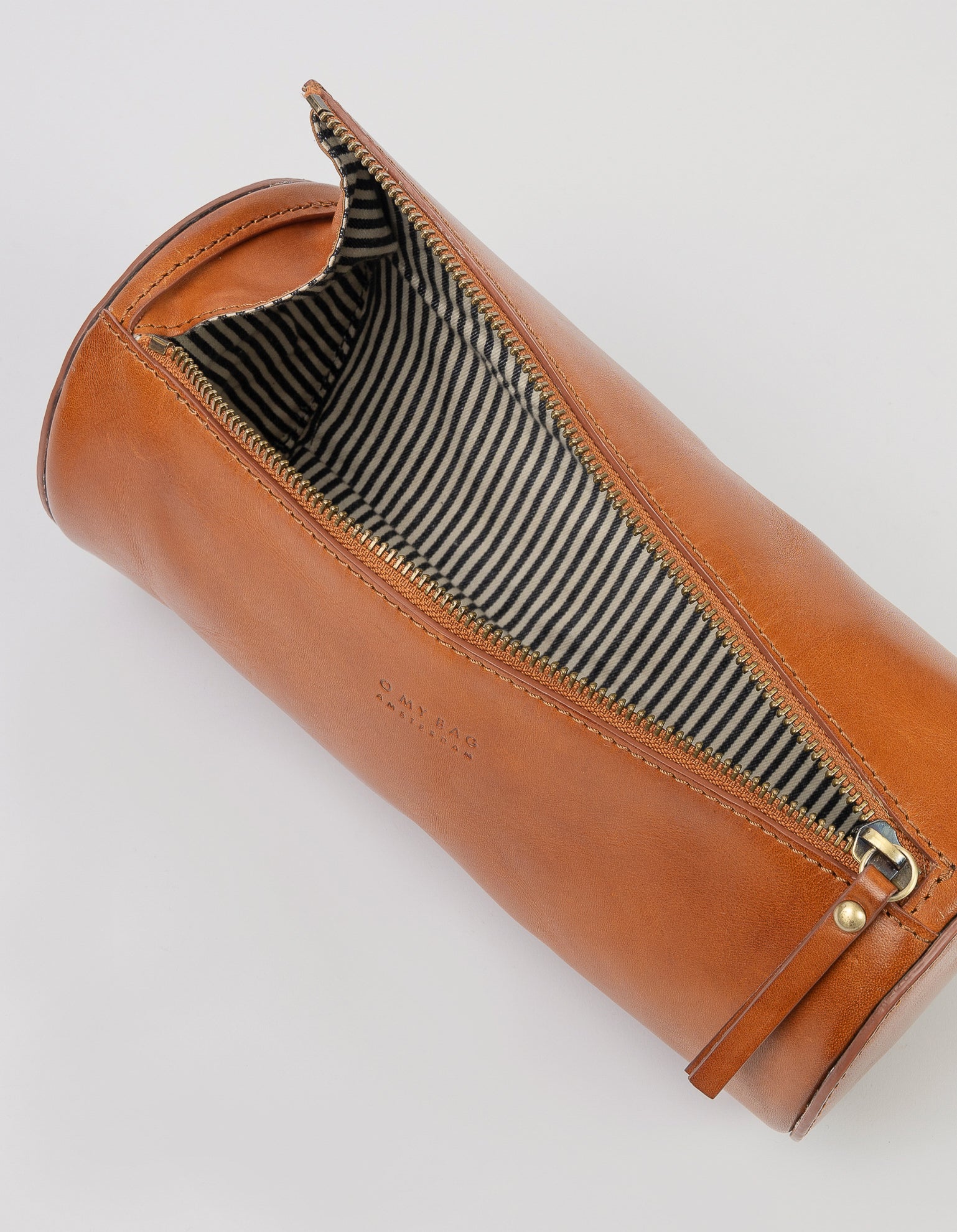 Izzy - Cognac Classic Leather