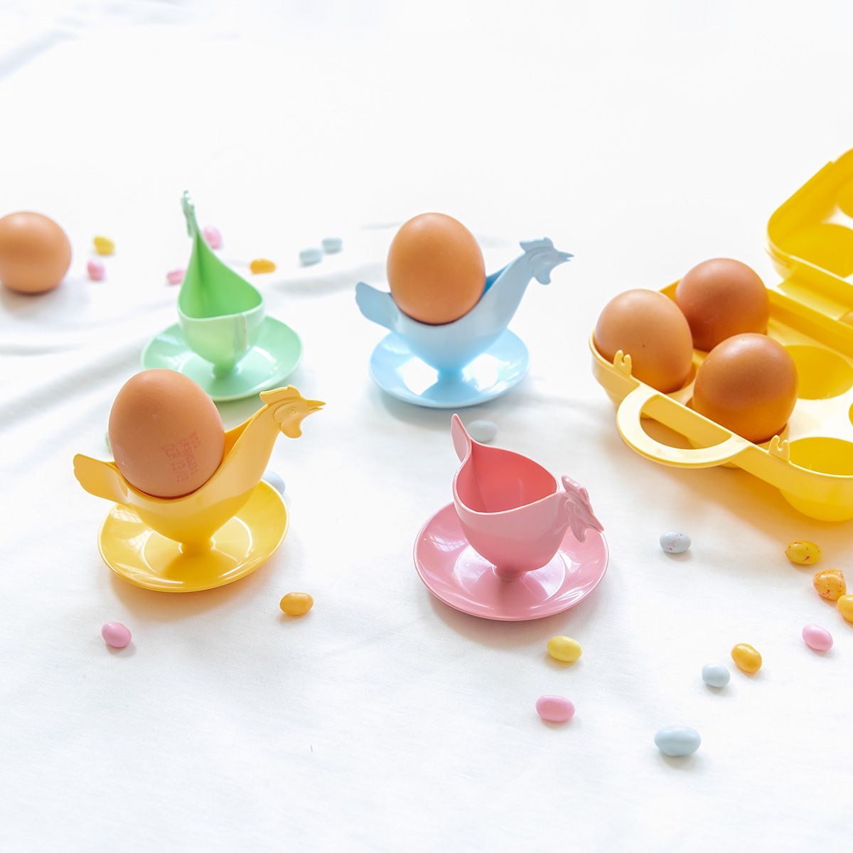 Coquetier poule en plastique bleu ciel Le petit Souk