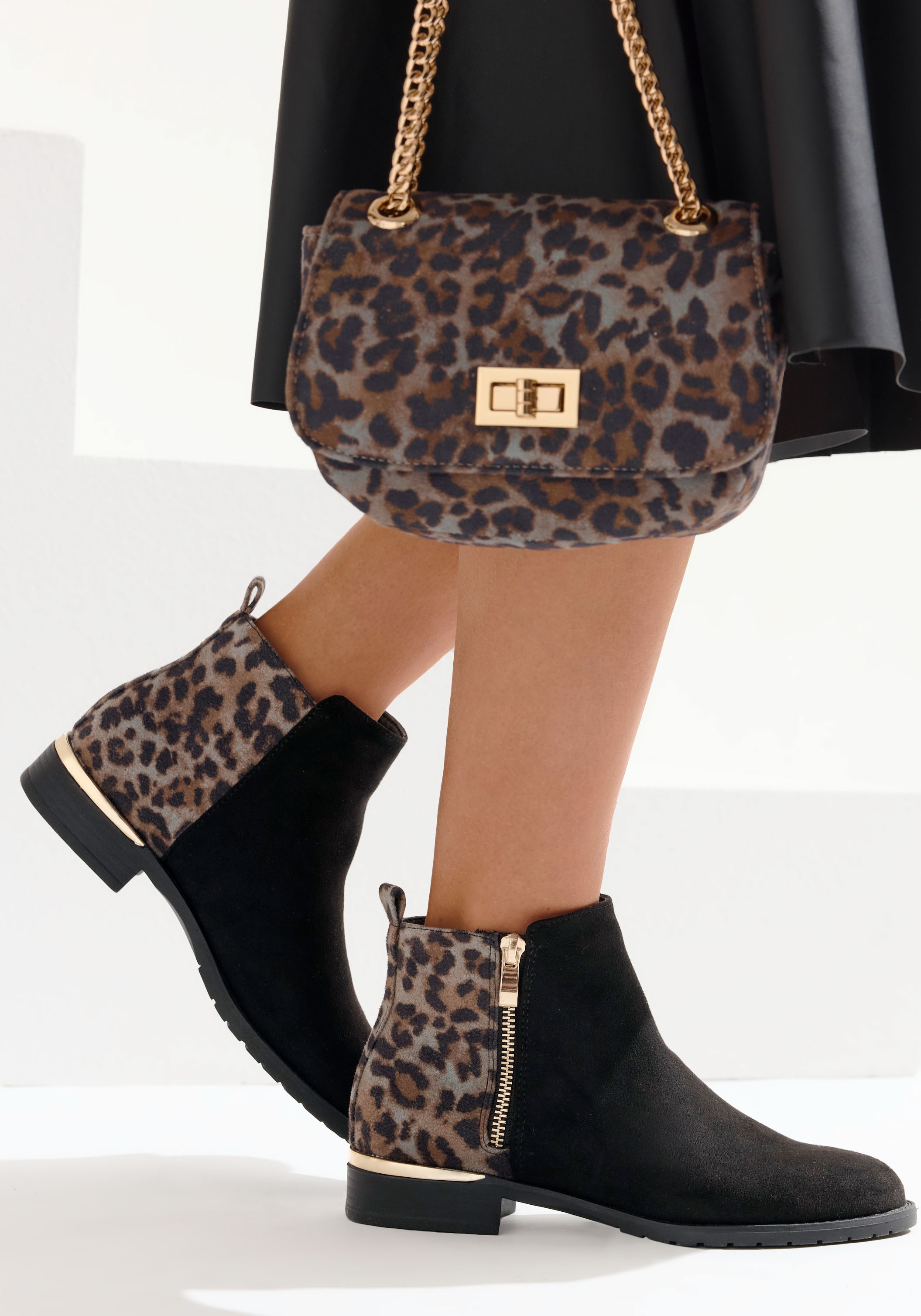 LASCANA Stiefelette »Ankle Boots, Stiefel«  mit Leo-Print VEGAN
