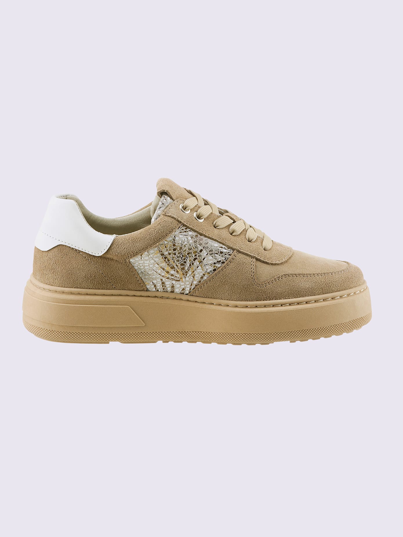 Baskets cuir velours de vache.