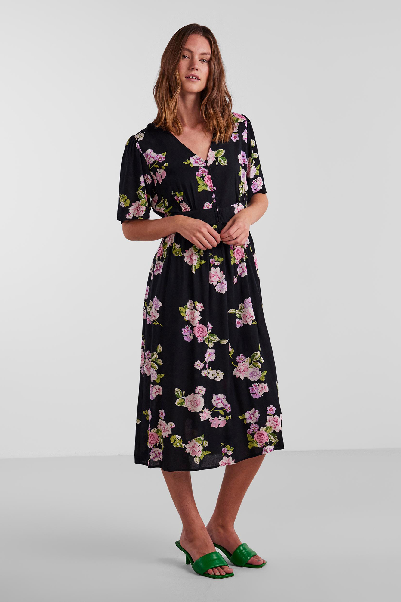 Vestido longo feminino.