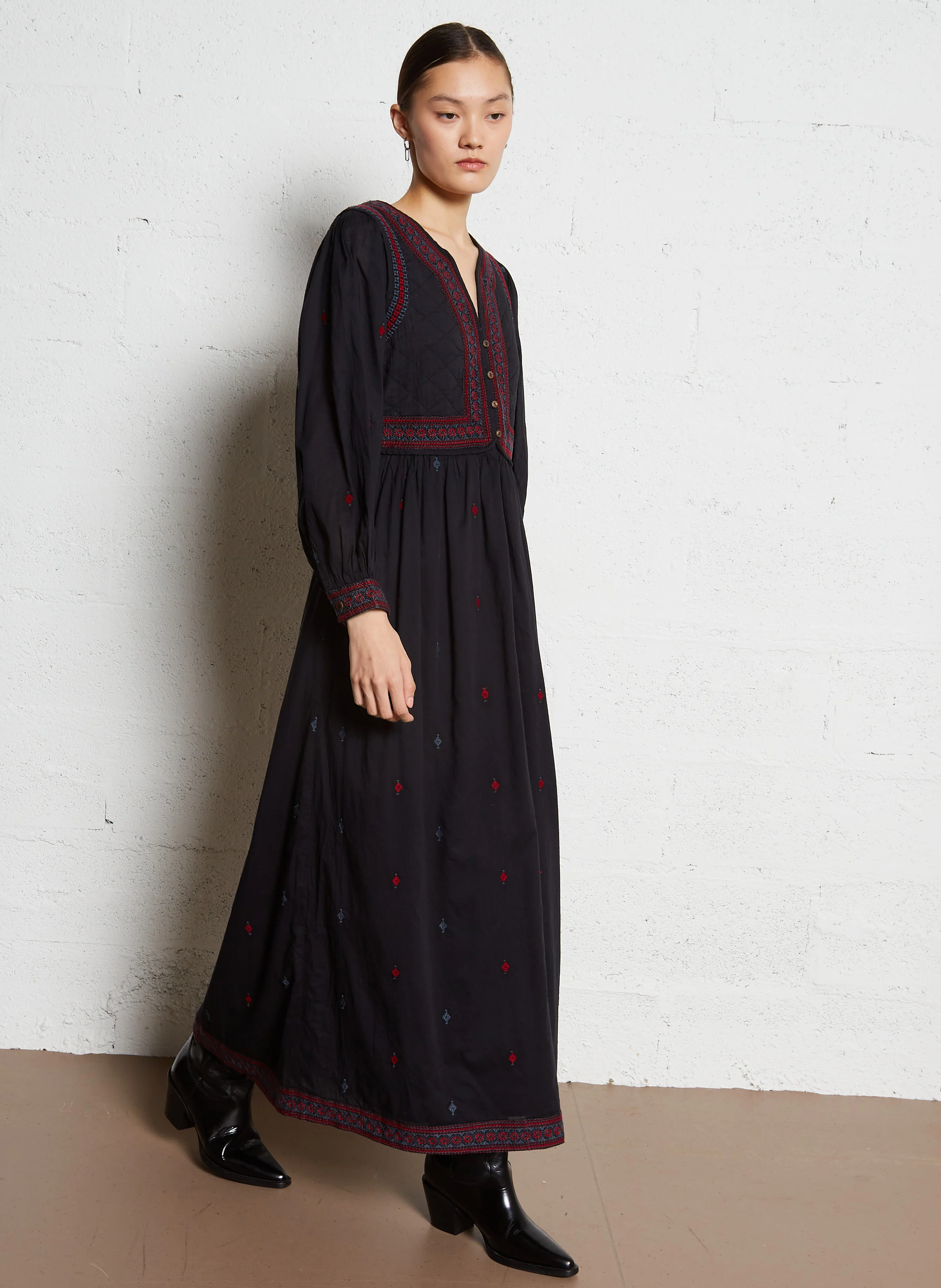 LA BOHÈME DALIDA - Robe longue droite brodée en coton | Bleu