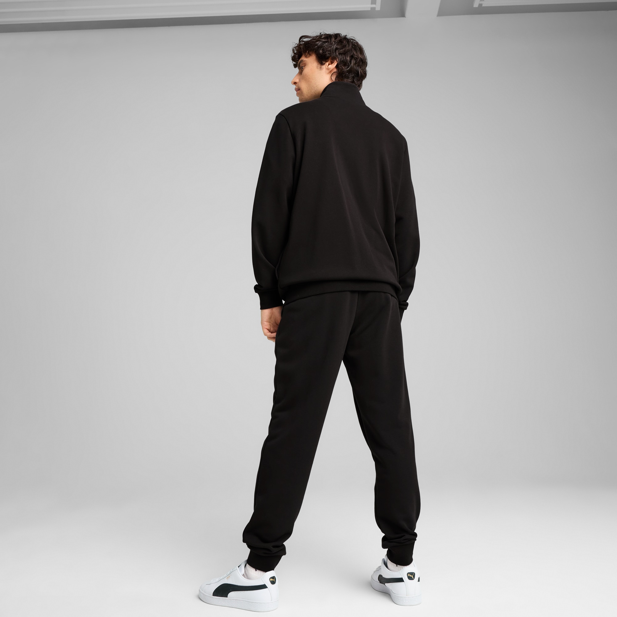 PUMA Trainingsanzug »ESS SWEAT SUIT TR« 2 Stk. zweiteiliges Set, mit hohem Kragen, mit gerippten Bündchen