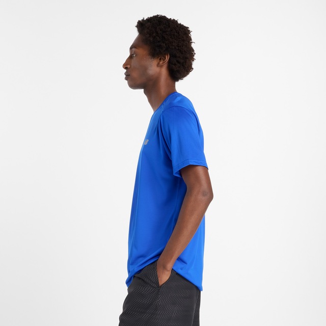 New Balance Laufshirt »SPORT ESSENTIAL T-SHIRT«, 1 tlg. mit Streifendesign