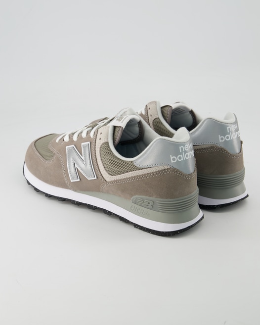 New Balance 574 Sneaker in Grau