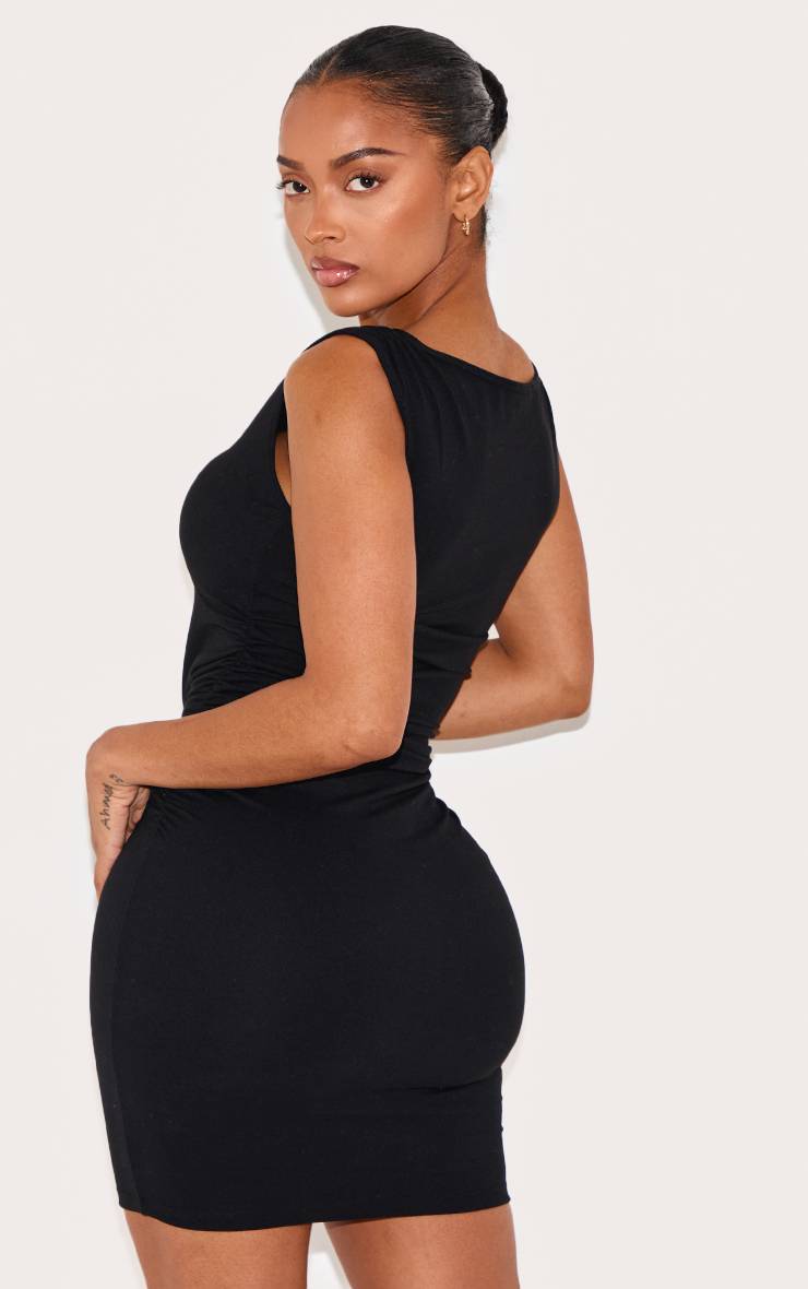 Noir Robe Mini Moulante À Col Bateau Avec Soutien-gorge Intégré Et Côtés Froncés Shape